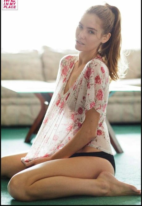 Me In My Place pornografische foto