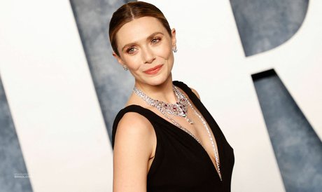 Elizabeth Olsen model sexy bild