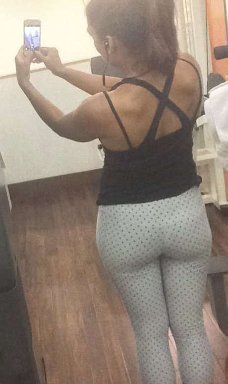 Saira Khan model sex bilder