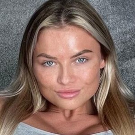 Bella Cox erwachsene nackte archiv