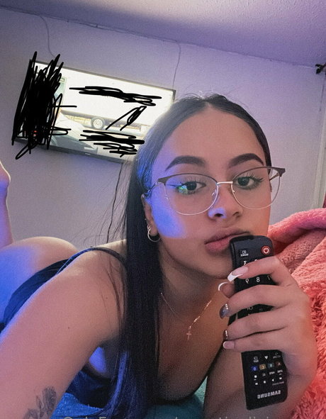 sweetiealiciaperez top nackt fotos