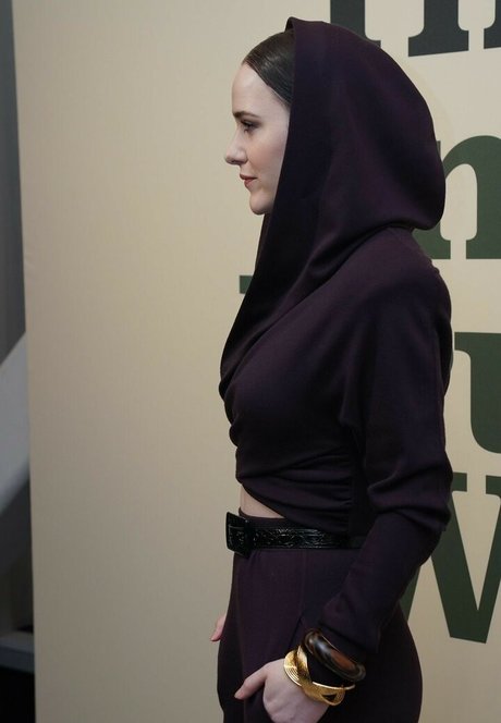 Rachel Brosnahan pornostar erotische foto