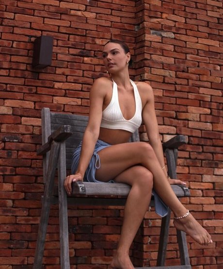 Isis Valverde porno foto