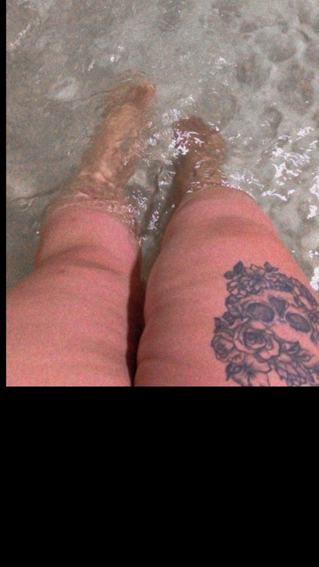 Curvy LK nackt sexy archiv