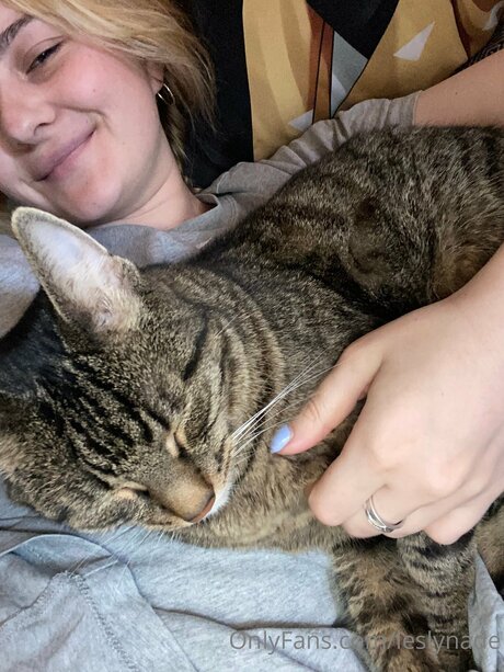 For you Lesly_ nackt kostenlose galerie