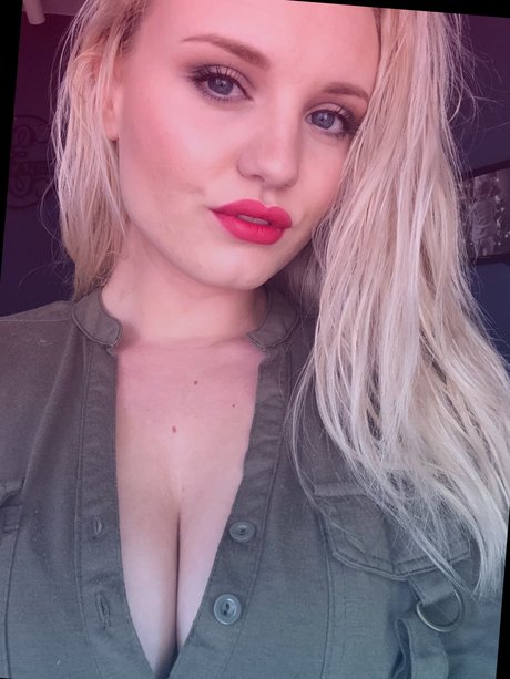 Lena Starr pornostar schöne bilder