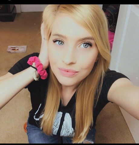 LEIA Laughs exklusive schöne fotos