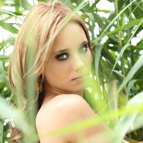 Lischeeenn_ hübsche nackten archiv