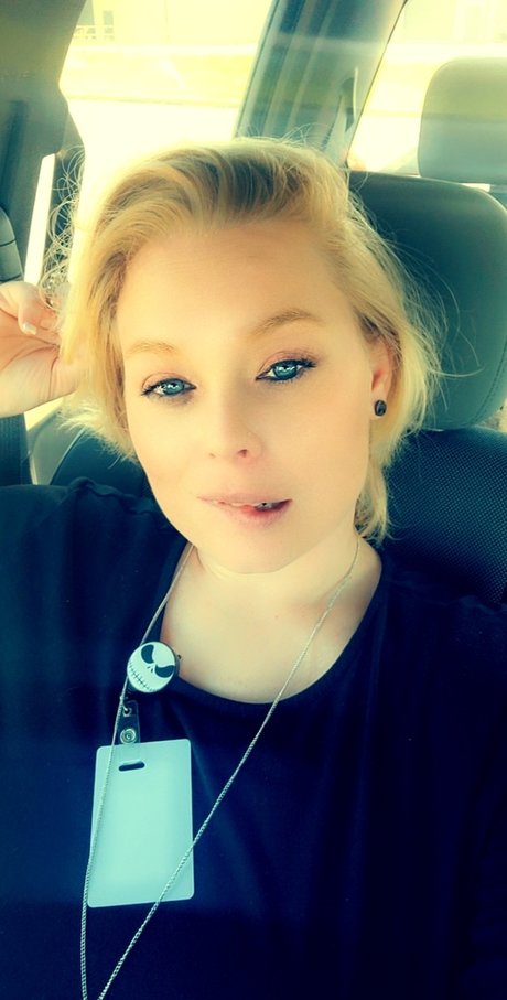 Nicole Megan schöne pornographische galerien