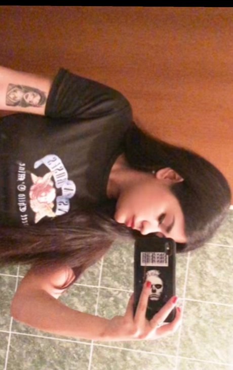 Lilian Mejia model akt galerie