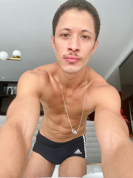 Liipe pornostar kunst fotos