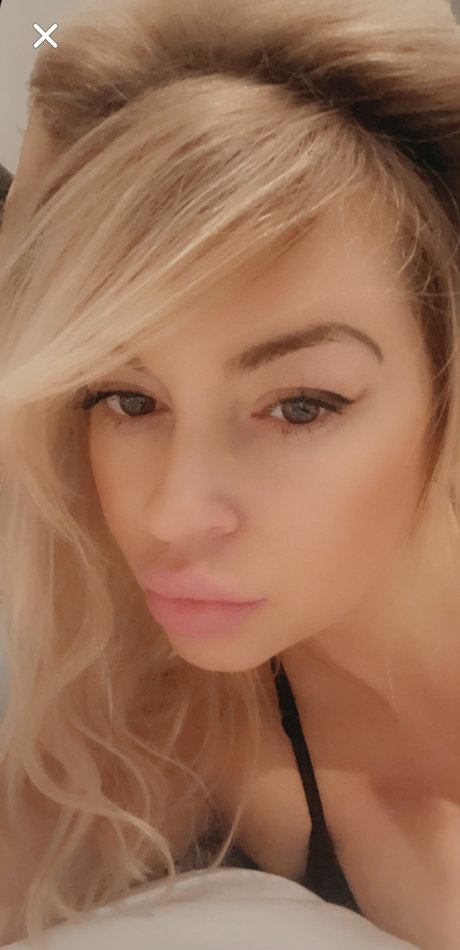 Vanessa Love perfekte erotische fotos