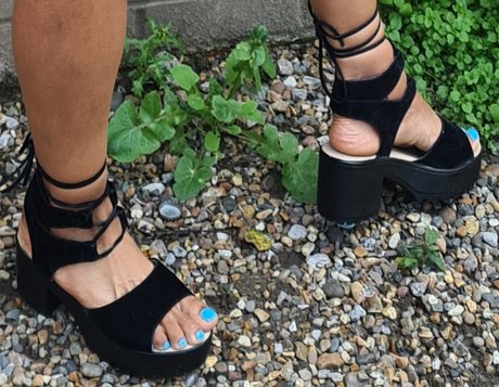 Lovable pretty feet beste pornographische bilder