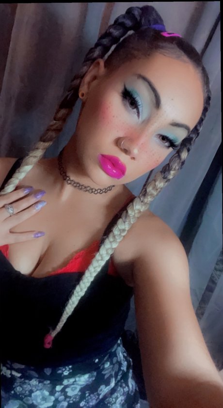 Lorda Mercy nackt perfekte bilder