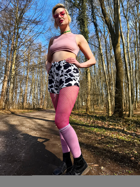 Lynn Tonic free model schöne bild