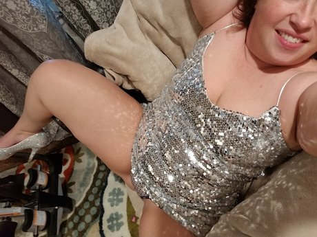 LunaLuvsWell pornostar hübsche bilder