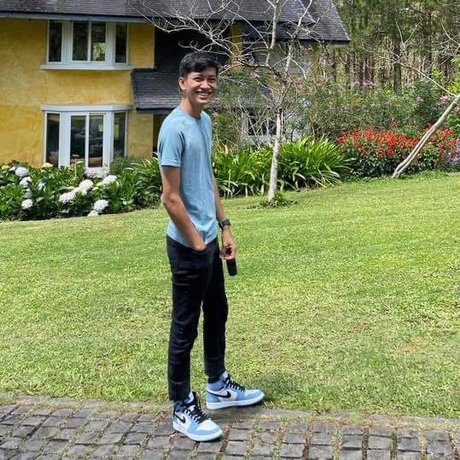 LUCIFER model freie fotos