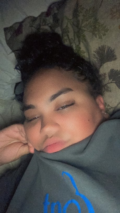 Ashley Ma ana sexy erwachsene bild