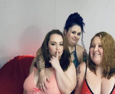 Mommas Gone Wild schauspielerin nacktheit galerien