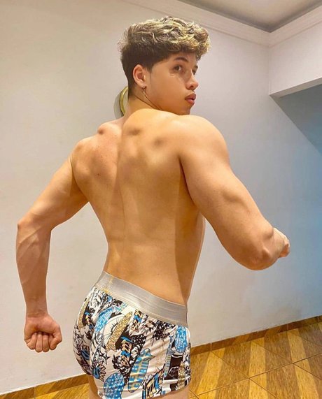 Mathews Cunningham heiße sexy archiv