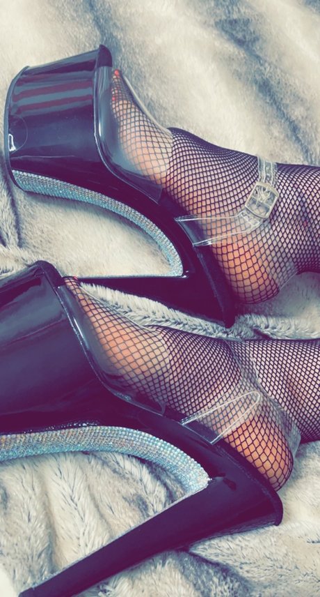 Danni Dreams perfekte akt bilder