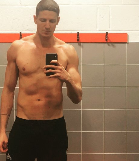 Mikehugecock model top fotos