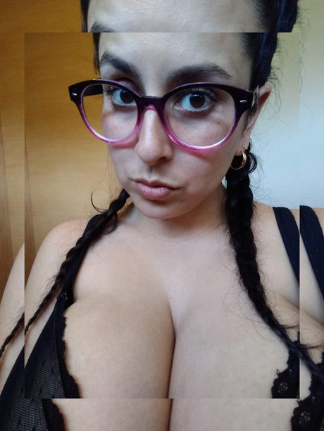 MielDeMel hd erotische foto