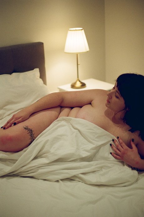 Mickey Beebop NO PPV nackt heiße fotos