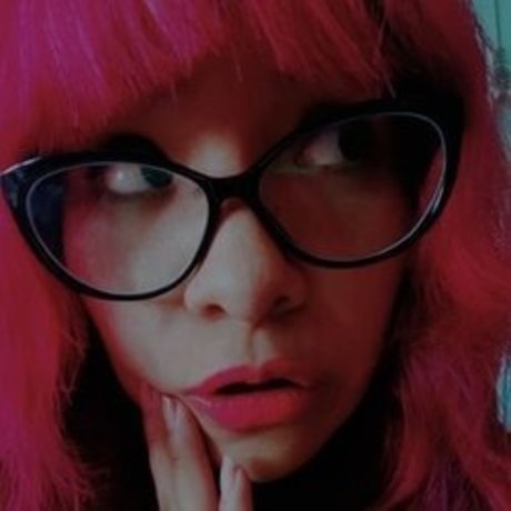 Purple Witch model exklusive bilder