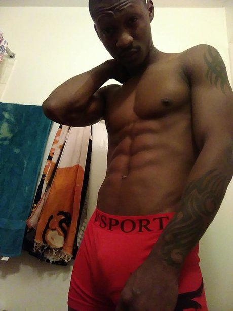 Moniivii heiße porno fotos