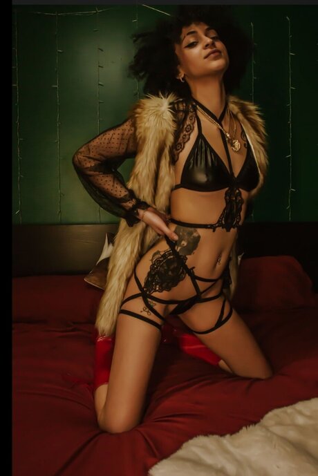 Lil Ma Exotic schauspielerin top bilder