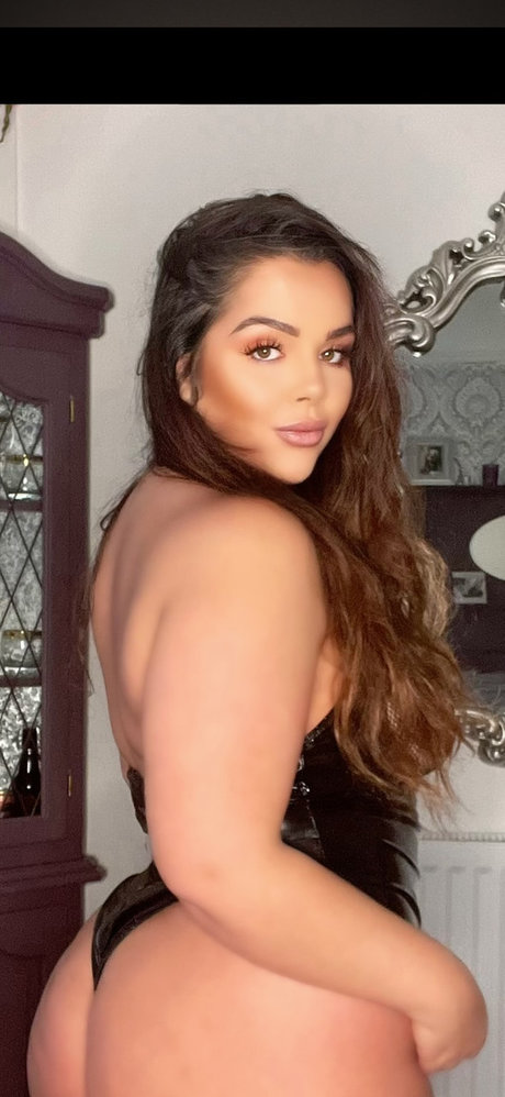 Nadia Sapphire kunst nacktheit foto