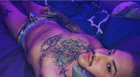 Myles West model porno galerien