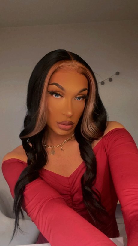 Mrs Montgomery sexy pornostar bilder