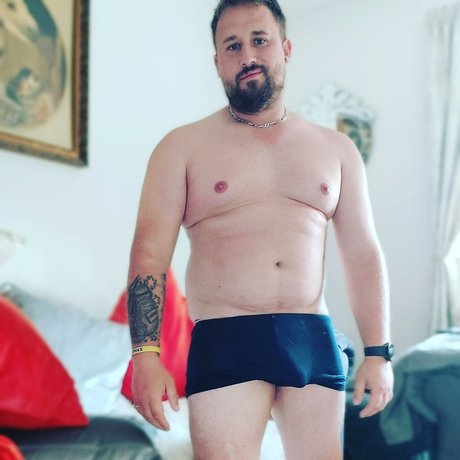 kätzchenfrau onlyfans sexy exklusive foto