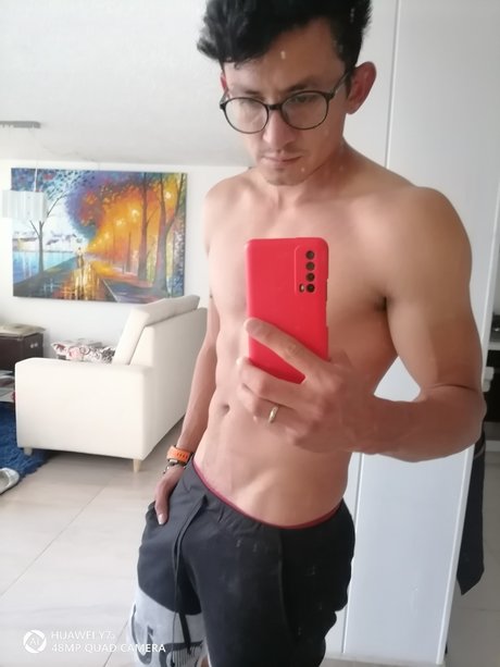 Nick32 nette pornostar bild