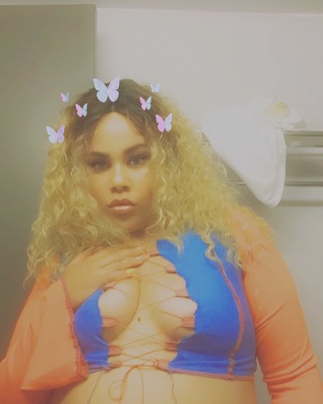 Naomiii schauspielerin sexy galerie