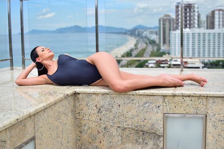 Natalia Nascimento hübsche akt galerien