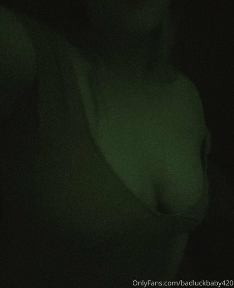 badluckbaby420 porno hübsche galerien