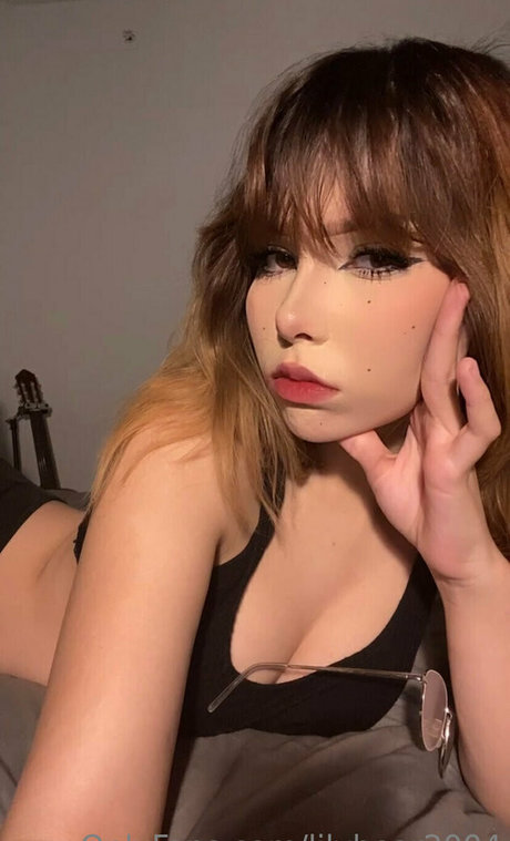 lilybear2004 hd sexy bild