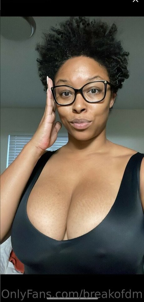 breakofdm sexy nackte foto