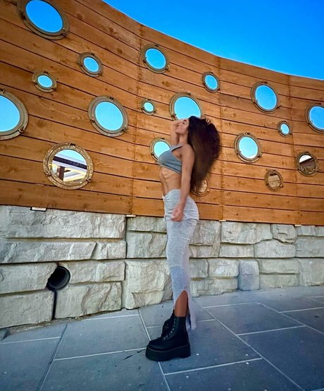 Arianny Negron kunst pornografische bilder