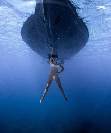 Ariadna Hafez erotische kostenlose galerien