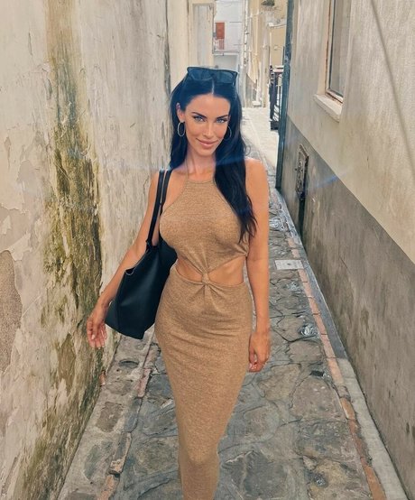 Jessica Lowndes heiße archiv