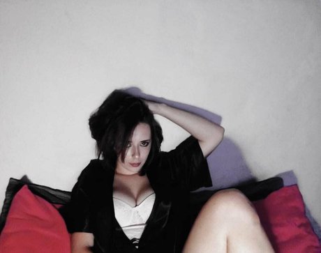 mollige kätzchen-onlyfans erotische nackt foto