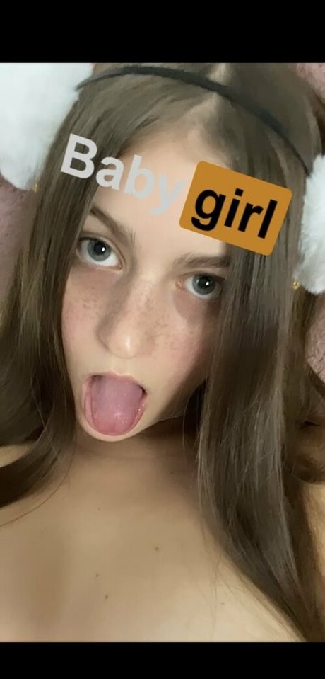 lovelytinnaxo kostenlose sexy bild