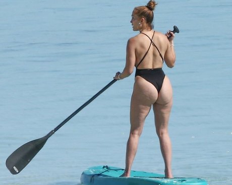 tätowierte shemale onlyfans exklusive nackten galerien