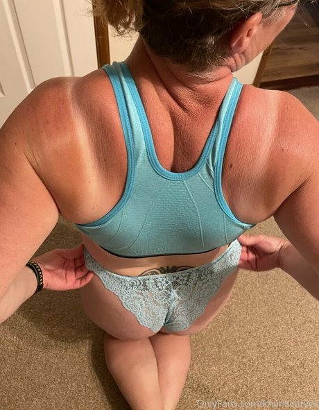 khariscurves sexy heiße bilder