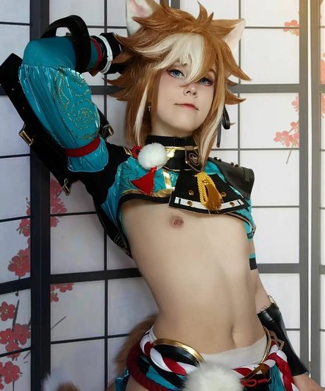 Jackyfly nackt akt fotos