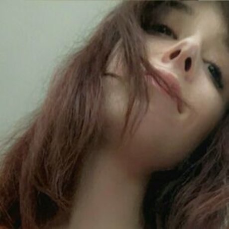 Emiyuh hd nackten galerie